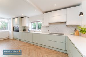 Kitchen- click for photo gallery